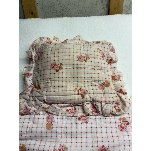 VINTAGE! STRAWBERRy Shortcake Throw Blanket And Pillow - Picture 2 of 8